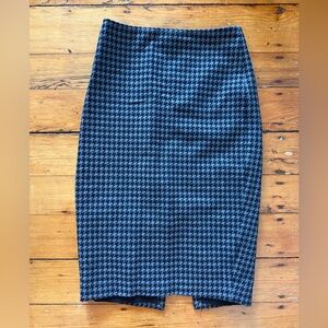 Houndstooth Pencil Skirt